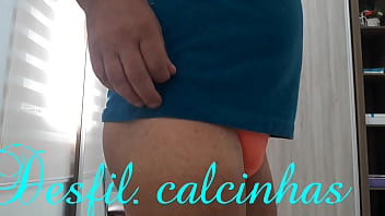 Preview 2 of Sauna Teen Sex Liseli Webxam - Desfilando calcinhas que gostoso @!!!