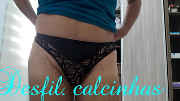 Preview 3 of Sauna Teen Sex Liseli Webxam - Desfilando calcinhas que gostoso @!!!