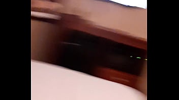 Preview 2 of Old Men Vs Boneka Sex - gaby engana a su vato conmigo en el hotel