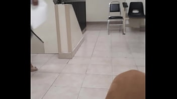 Preview 2 of Webcam Hd Dog Lick - Viendo el culote de la recepcionista