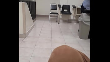 Preview 4 of Webcam Hd Dog Lick - Viendo el culote de la recepcionista
