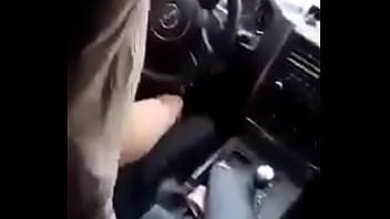 Preview 3 of Mia Malkova Real Tramp Solo - Cojiendo en el carro mientras manejo