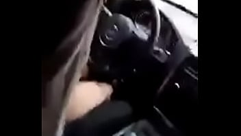 Preview 4 of Mia Malkova Real Tramp Solo - Cojiendo en el carro mientras manejo