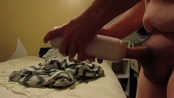 Preview 3 of Hvvhedji Fornoo - Toy play with cumshot