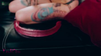 Preview 1 of Alexa Mom Video - lesbian teens fucks with pink toy