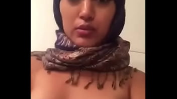 Preview 2 of 16 Xxx Vidos Downlod - TRUE SEXY ARAB GIRL