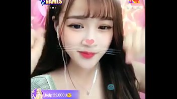 Preview 3 of Kak Azian - B&eacute_ Min trở lại tr&ecirc_n livestream Uplive