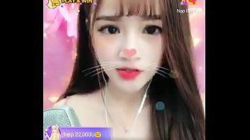 Preview 4 of Kak Azian - B&eacute_ Min trở lại tr&ecirc_n livestream Uplive