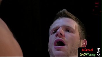 Preview 4 of Xxnx Spleeding - Wanking stud gets her asshole fisted