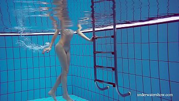 Preview 4 of Yemen Porn Virgin - Hot teen Martina swims naked underwater