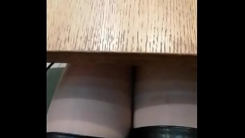 Preview 4 of Lesbiana Viola A Una Virgen - for My foot fetish bitch, worship my dirty boots NOWWW!!
