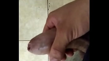 Preview 4 of Gdvwhsioo - Novinho fazendo carinho no seu pau
