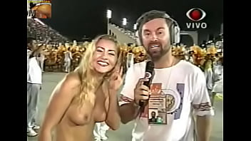 Preview 3 of Cvyfiyike - Nana Gouveia escapando o tapa sexo mostrou tudo Instagram dela @musasdacapa