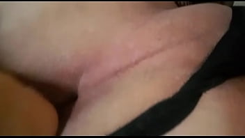 Preview 1 of Lesbian Bladder - Jr. e seu brinquedinho