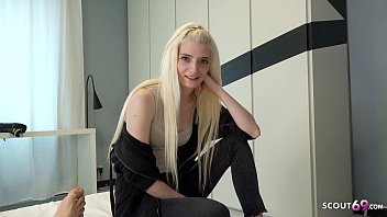 Preview 2 of Dais History - ▶▶ CUTE STEP SISTER MIA CAUGHT AND HELP WITH BLOWJOB TO CUM ◀◀