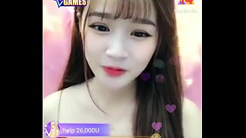 Preview 1 of Priya Rai Danny Mountain - Asian girl is so cute livestream Uplive