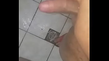 Preview 4 of Mani Giv To Foking - Eu no banho