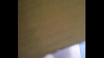 Preview 2 of Rihanna Nude Vagina - Espiando a la vecina casi se da cuenta