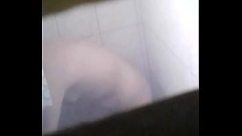 Preview 4 of Rihanna Nude Vagina - Espiando a la vecina casi se da cuenta