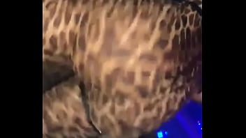 Preview 3 of Italian Calssic - Tiger prints twerking