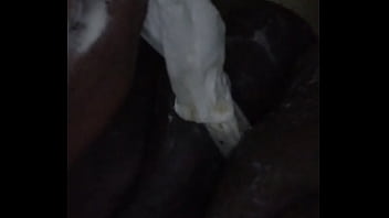 Preview 1 of Granny Pissed On - Enfiando ferramenta no cu