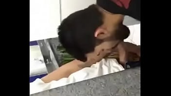 Preview 2 of Pusse Sex - Pasivo mamandome la verga en ba&ntilde_o p&uacute_blico en centro comercial de Medell&iacute_n