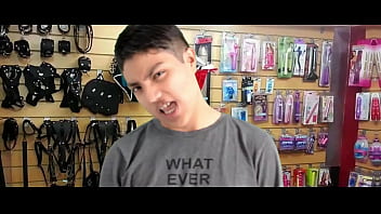 Preview 3 of I Up Xxx Bf - chavito quiere ser desvirgado