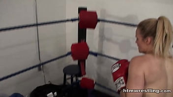 Preview 4 of Hot Cople Sex Video - Mixed Boxing Femdom