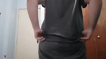 Preview 1 of Mom Pantie Son Fucking - VAI GORDINHO ! Rebolando a bunda