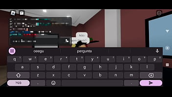 Preview 4 of Xxxx Video Bolo Mind 25 - Um trio r&aacute_pido com uma g&oacute_tica e uma latina- Roblox Brookhaven