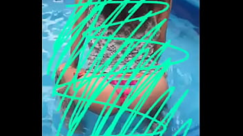 Preview 3 of 50 Men Gangbang Fucked Girl - Novinha Rebolando na Piscina