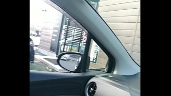 Preview 1 of Tube Porn Lesbo Milf Mastburate - 車内オナニー