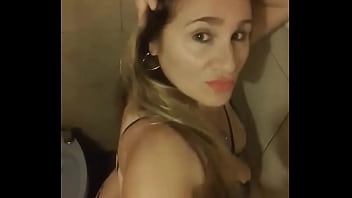 Preview 1 of Xnxx Frent - Puta de Instagram