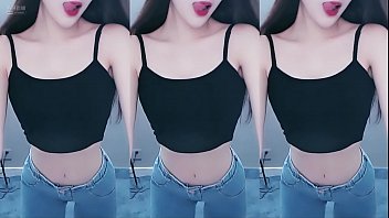 Preview 1 of Black Step Mom Boobs Big Jordi - G&aacute_i Trung Quốc nhảy vũ điệu rung m&ocirc_ng nứng lồn