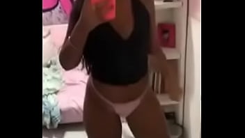 Preview 1 of Kolben In Der Muschi - Novinha carioca querendo pau