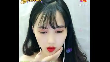 Preview 1 of Vip Khusra Sex Full - Em g&aacute_i Sarah livestream Uplive
