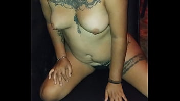 Preview 1 of Cum In Period - Puta latina mamando verga en el Glory hole