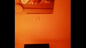 Preview 2 of Hot Sex Chinese Bear Daddy Tv - Mi amiga deliciosa MILF me chupa rico la pinga