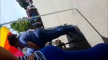 Preview 1 of Color Climax Bizaare R - culos en la calle