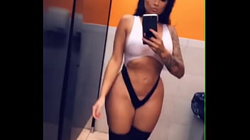 Preview 3 of Asiendo Sexo En El Monte - Big Ass Nudist Stripper MILF Stephanie P. 02