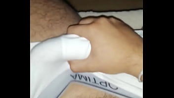 Preview 2 of Png Azah - Me la jalo pensando en mi novia