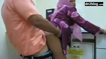 Preview 2 of Free Mode Com - Melayu Doggystyle Main Atas Sofa