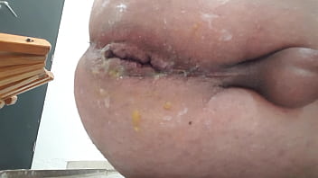 Preview 4 of Big Cook With Small Girl - Anal dildo en regadera