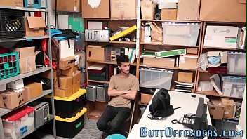 Preview 1 of Porno Sexs Guru - Gay amateur gobbles and rides