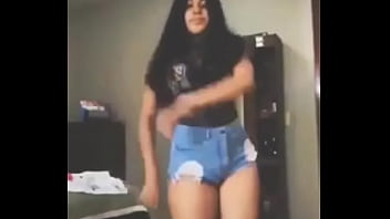 Preview 2 of Karana Kaff - Jovencita d. Bailando Hot.