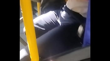 Preview 3 of Melayu Bolih - Meu amigo cobrador estava excitado no trabalho