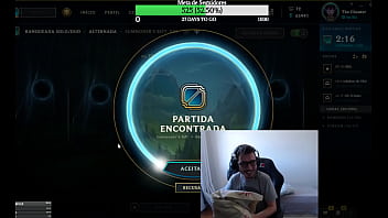 Preview 4 of White Hub - STREAMER FAMOSO METENDO SEM D&Oacute_ NO TRAVECO SAFADO