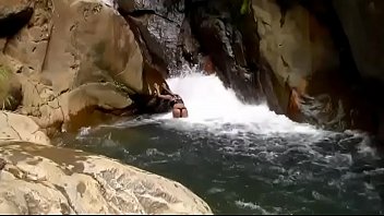 Preview 3 of Seachmujra Xxxnargis - Me encanta que el agua acaricie mi conchita