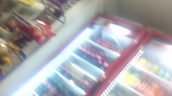Preview 1 of Sjytyirkz - culona en la tienda