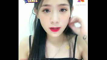 Preview 2 of Probably Stat - Em hotgirl Việt livestream Uplive